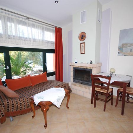 Aparthotel Irides à Souvala Extérieur photo