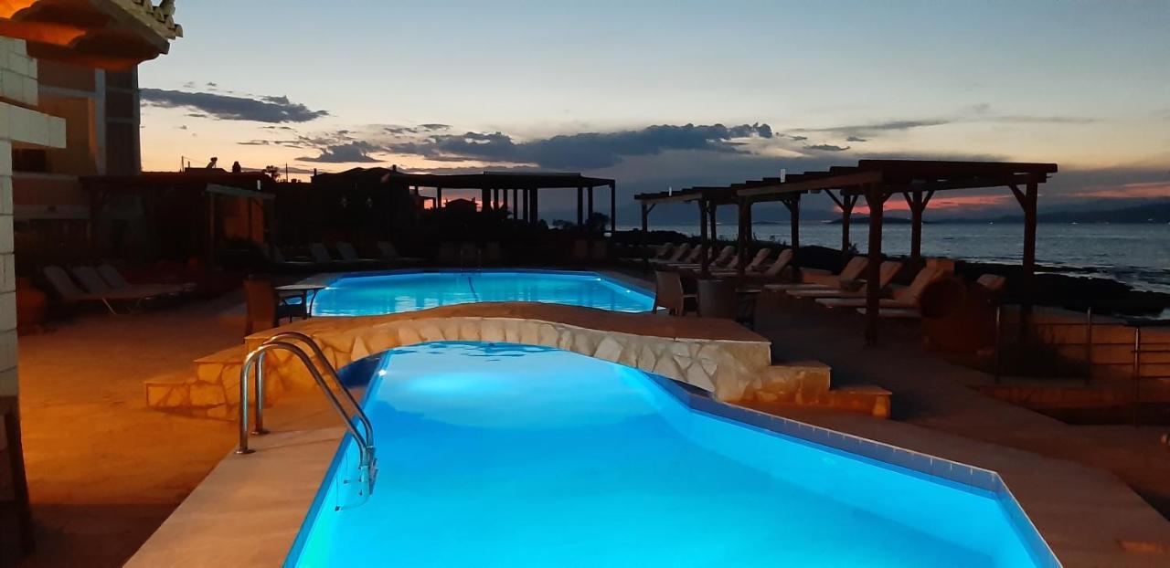 Aparthotel Irides à Souvala Extérieur photo