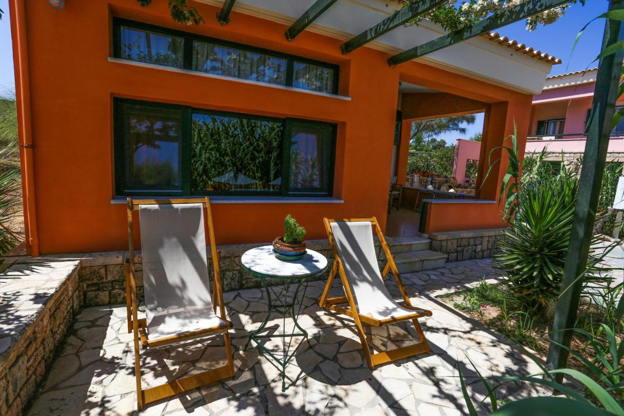 Aparthotel Irides à Souvala Extérieur photo